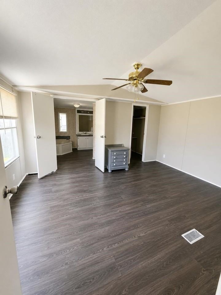 1719 Western Ave - Photo 5 of 5