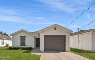 8418 N Lagoon Dr - Photo 1 of 1