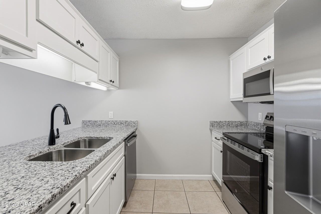 8418 N Lagoon Dr - Photo 3 of 20