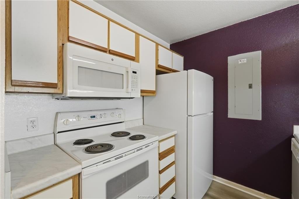 527 Southwest Pkwy #203 - Photo 3 of 17
