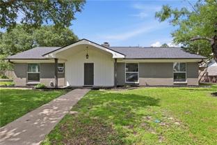 3618 Sunnybrook Ln - Photo 1 of 1