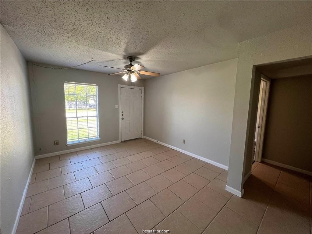 1615 Welsh Ave - Photo 6 of 14