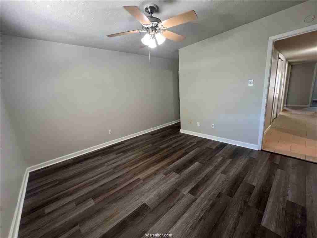 1615 Welsh Ave - Photo 7 of 14