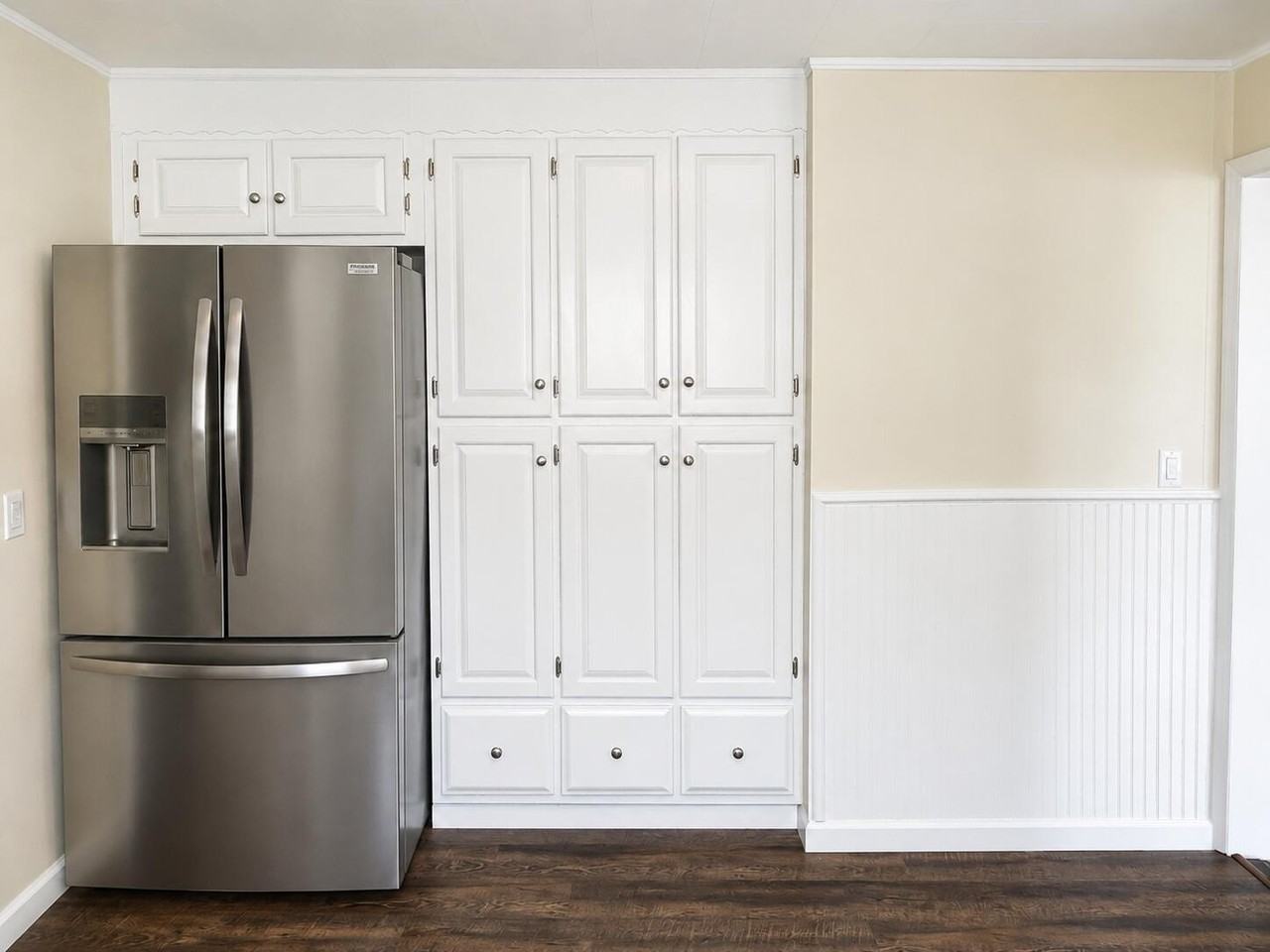 1100 Elm Ave - Photo 6 of 17
