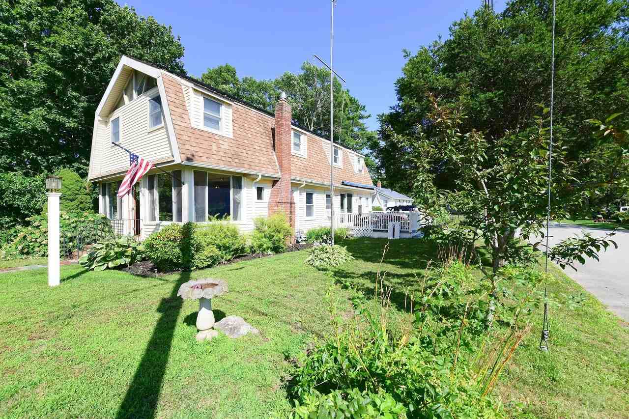 22 Ash St - Photo 5 of 44