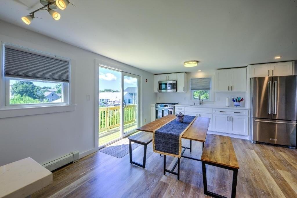 16 Freeman Ave - Photo 4 of 17