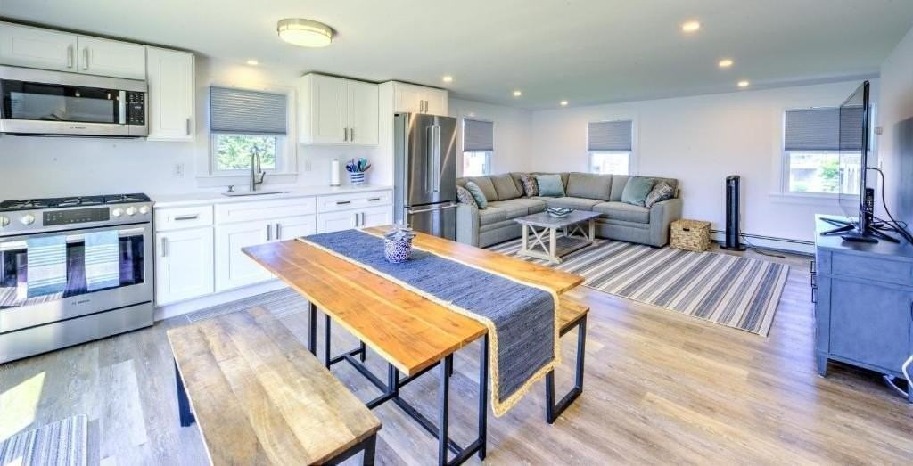 16 Freeman Ave - Photo 5 of 17