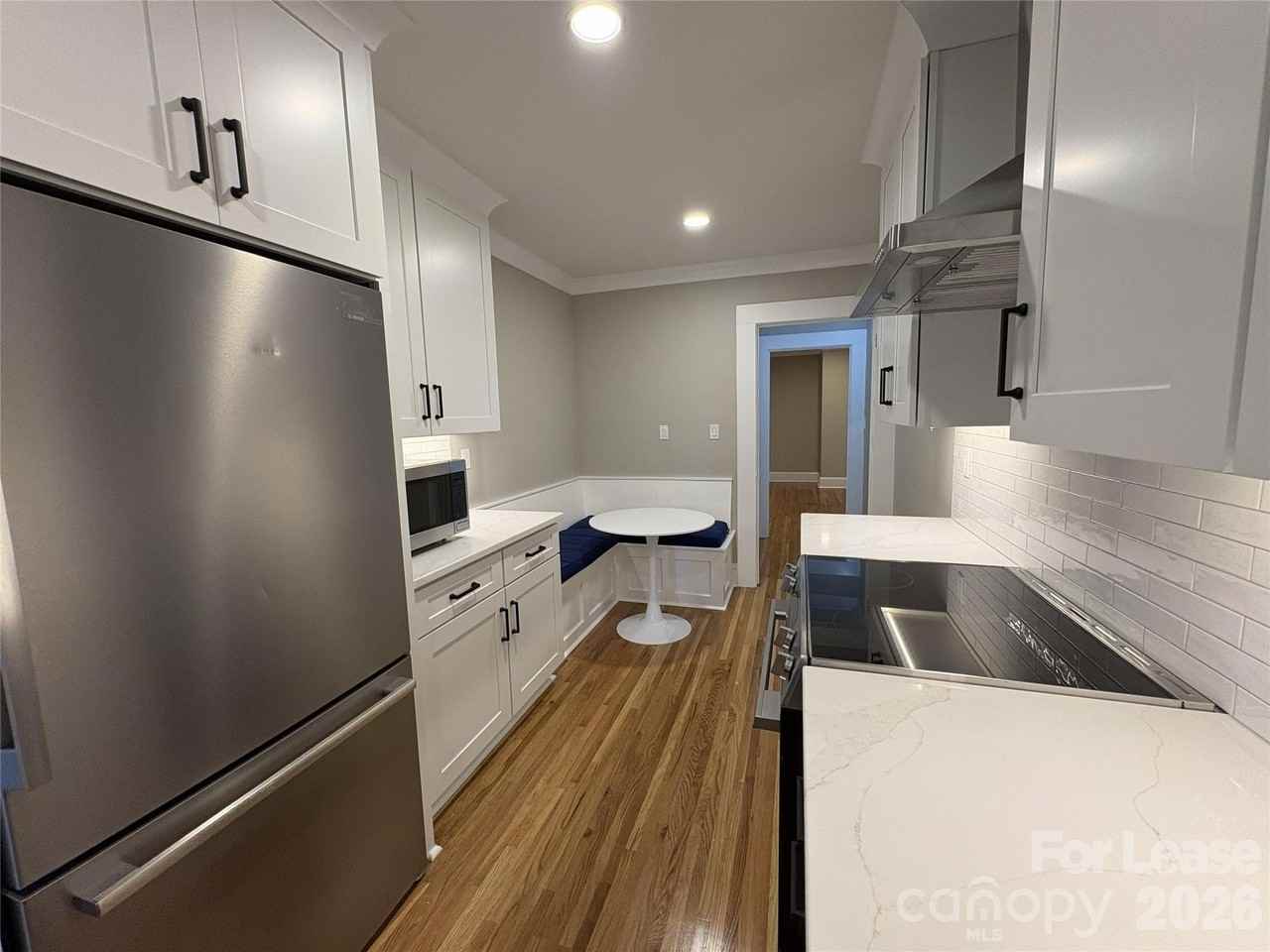 1412 Kenilworth Ave #1 - Photo 4 of 30