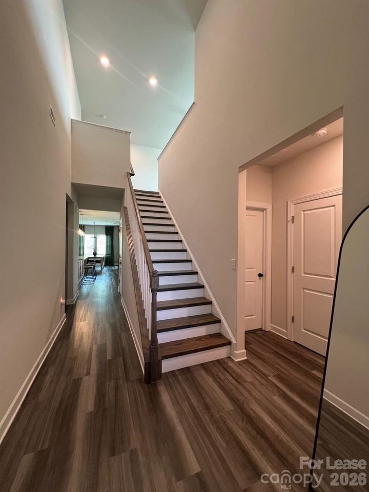 8921 Pennegrove Cir - Photo 3 of 44