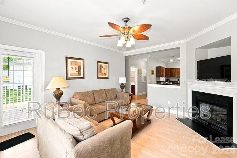 21136 Kimbrough Ln - Photo 2 of 10