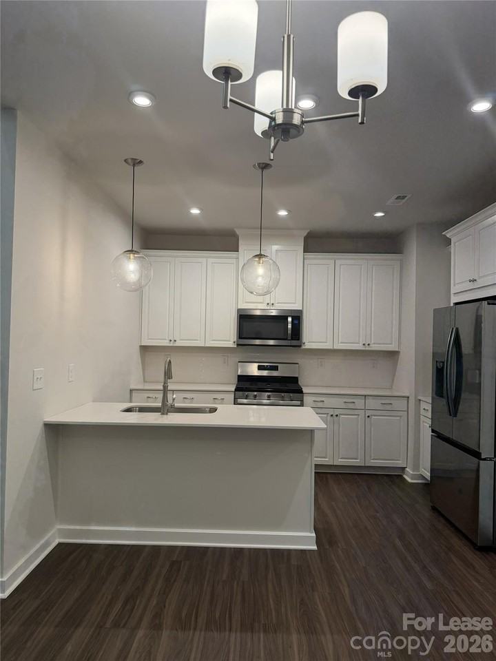 3340 Finchborough Ct - Photo 5 of 31