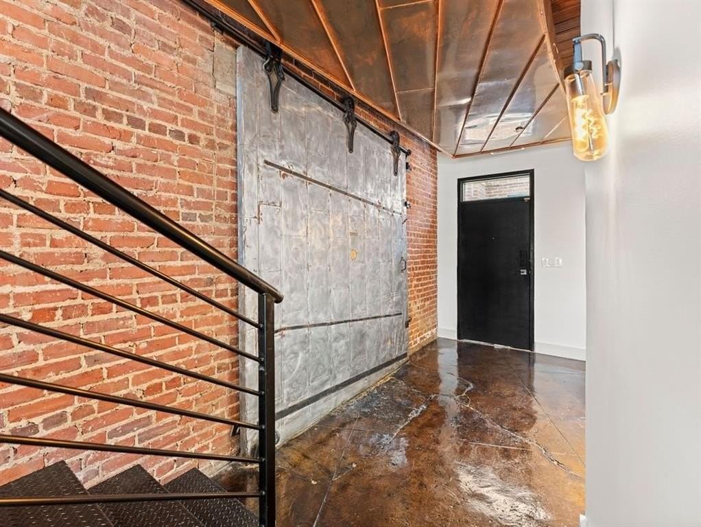 320 Peters St Sw #10 - Photo 2 of 50