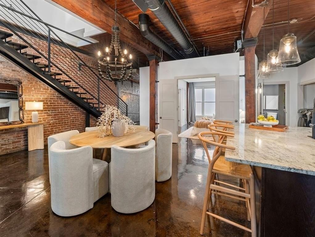 320 Peters St Sw #10 - Photo 5 of 50