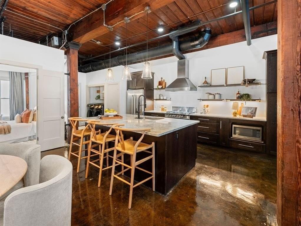 320 Peters St Sw #10 - Photo 6 of 50