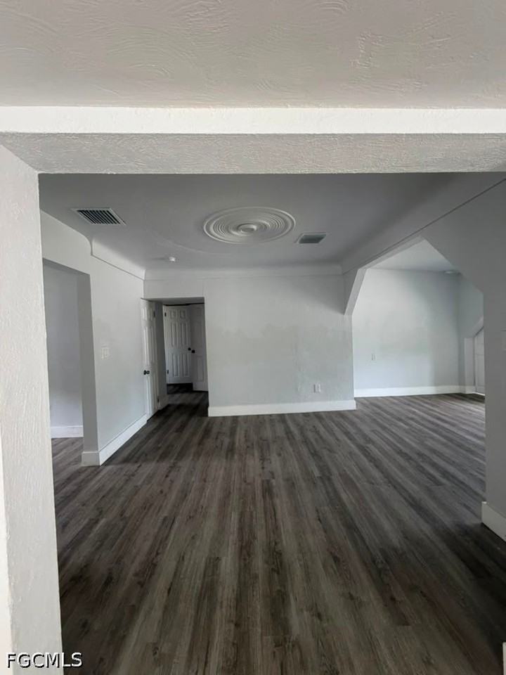 10800 Orange River Blvd - Photo 5 of 10