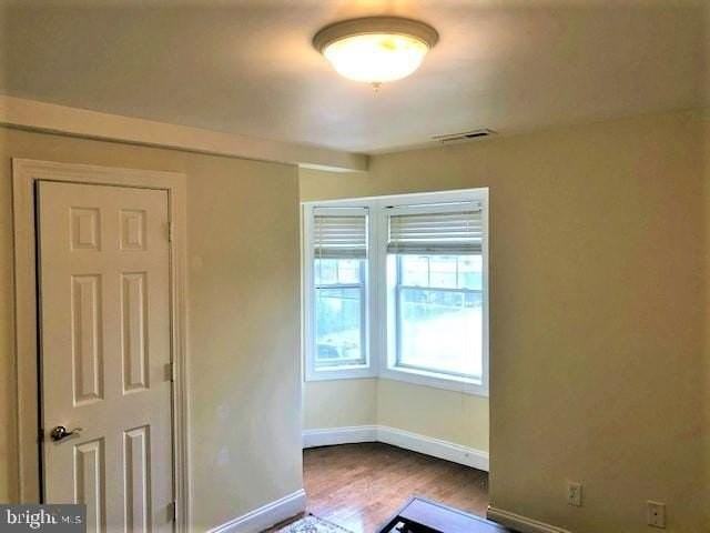 534 N Front St - Photo 2 of 7