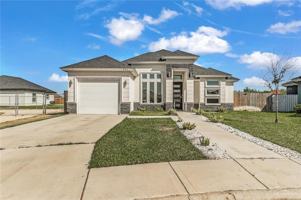 featured image of 711 S 16th St