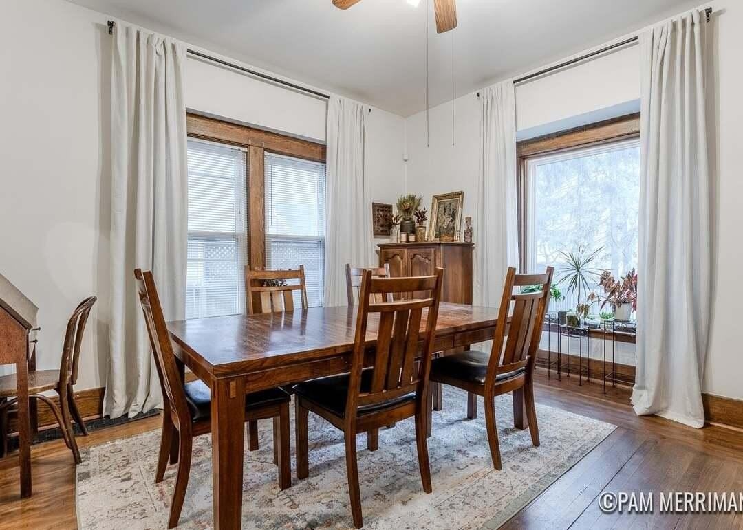 306 Valley Ave Nw - Photo 5 of 17