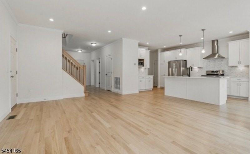 101 Hodge Rd - Photo 5 of 19