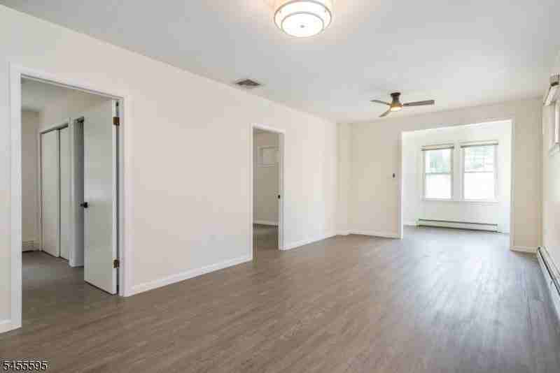 58 Stanley Rd - Photo 6 of 23
