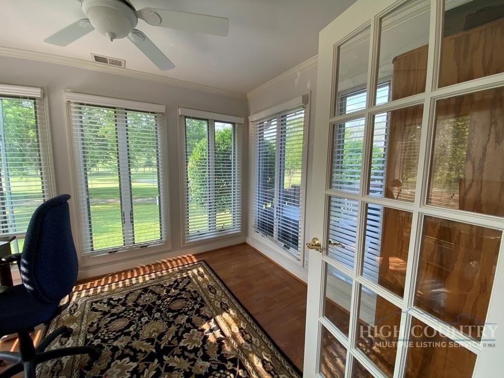 312 Glenwood Dr - Photo 5 of 16