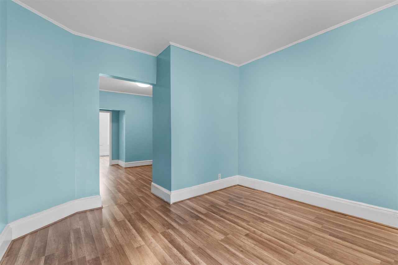 122 Mallory Ave #2 - Photo 2 of 16