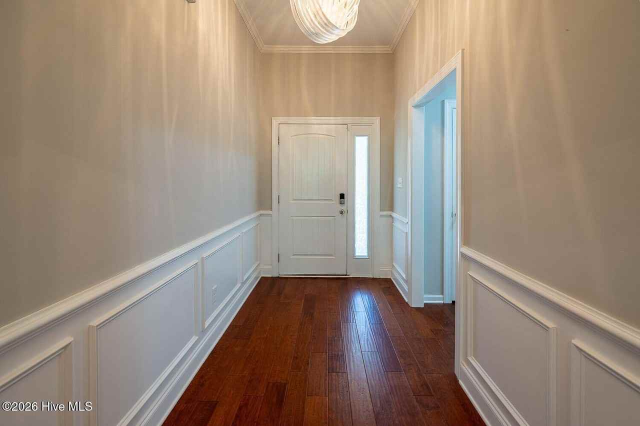 474 Sebastian Dr - Photo 3 of 30