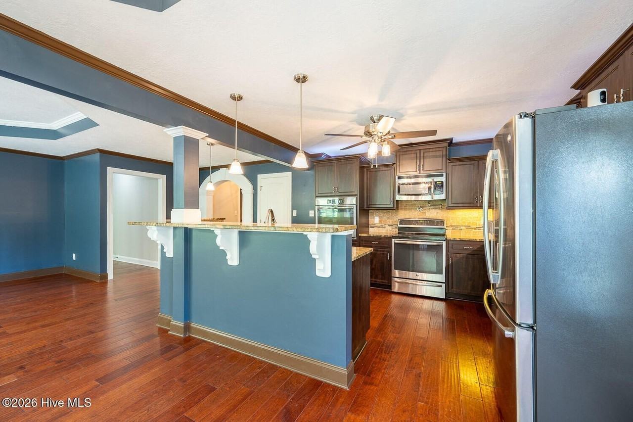 474 Sebastian Dr - Photo 6 of 30