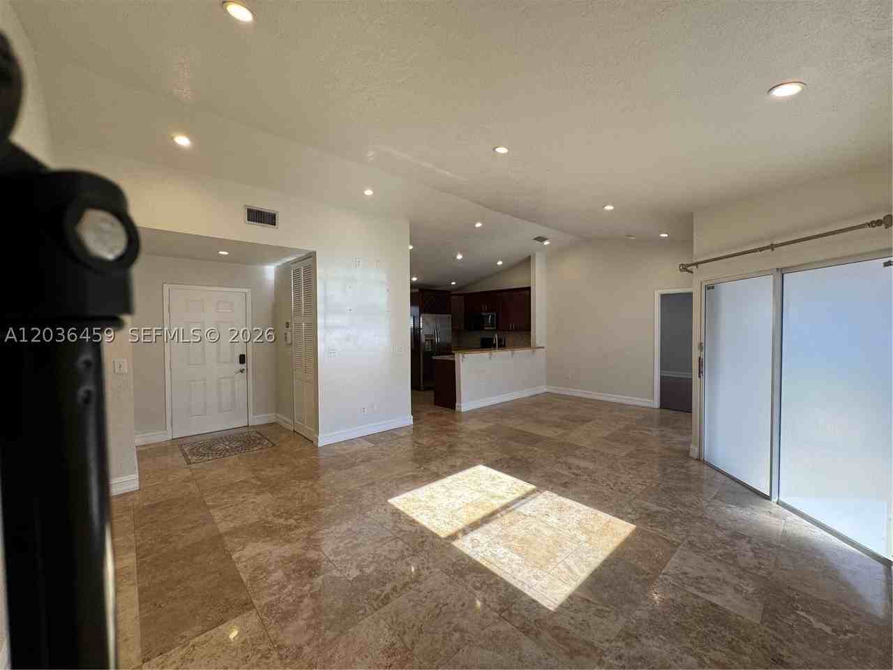 11838 Nw 13th St - Photo 5 of 18