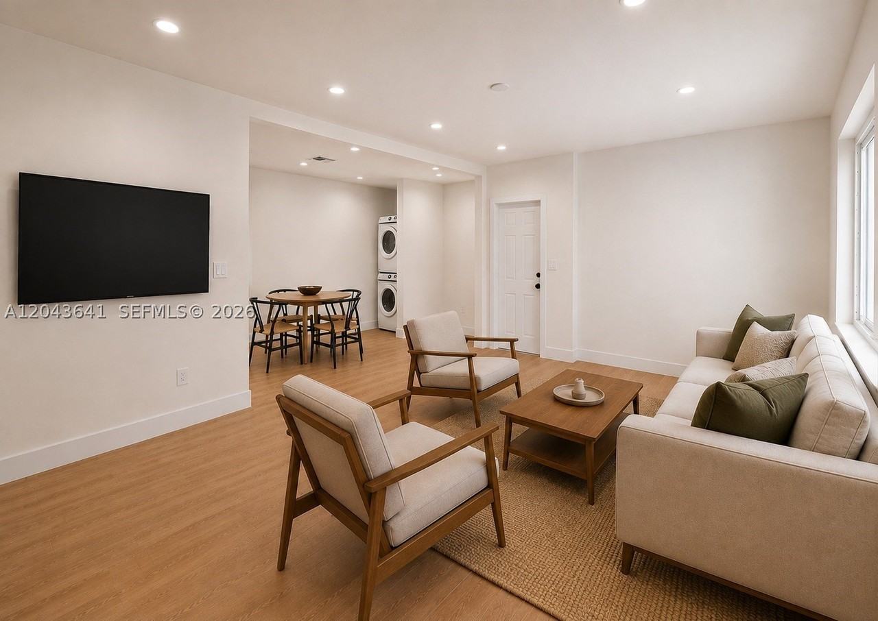 238 Nw 41st Ave #0 - Photo 7 of 22