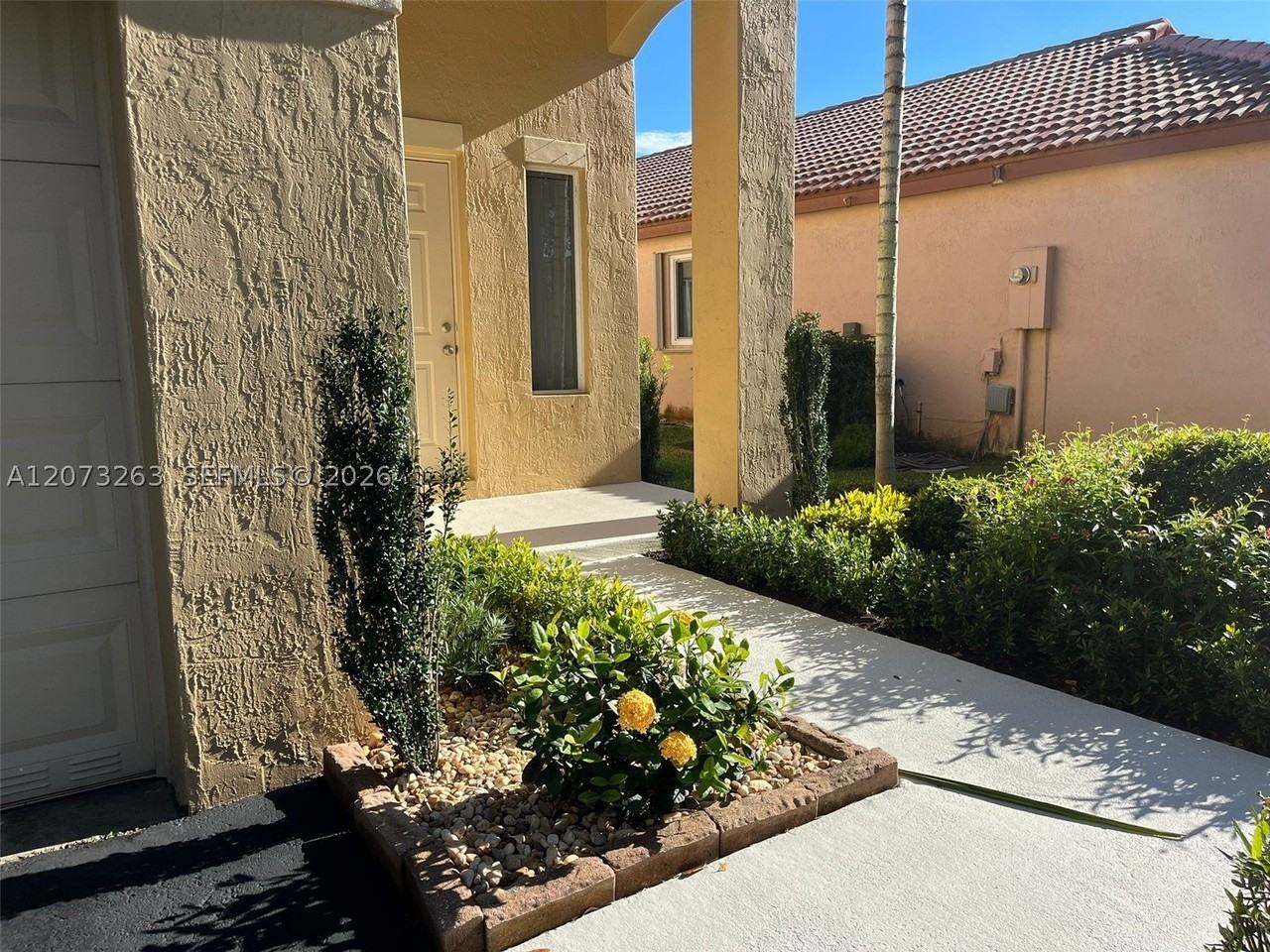 1542 Presidio Dr #1542 - Photo 2 of 19