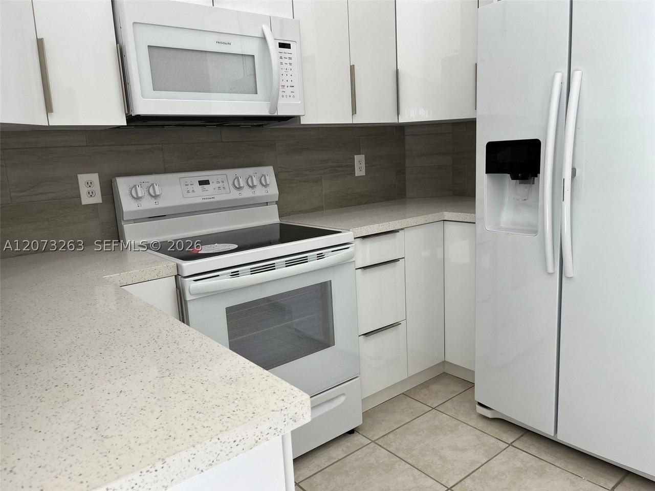 1542 Presidio Dr #1542 - Photo 6 of 19