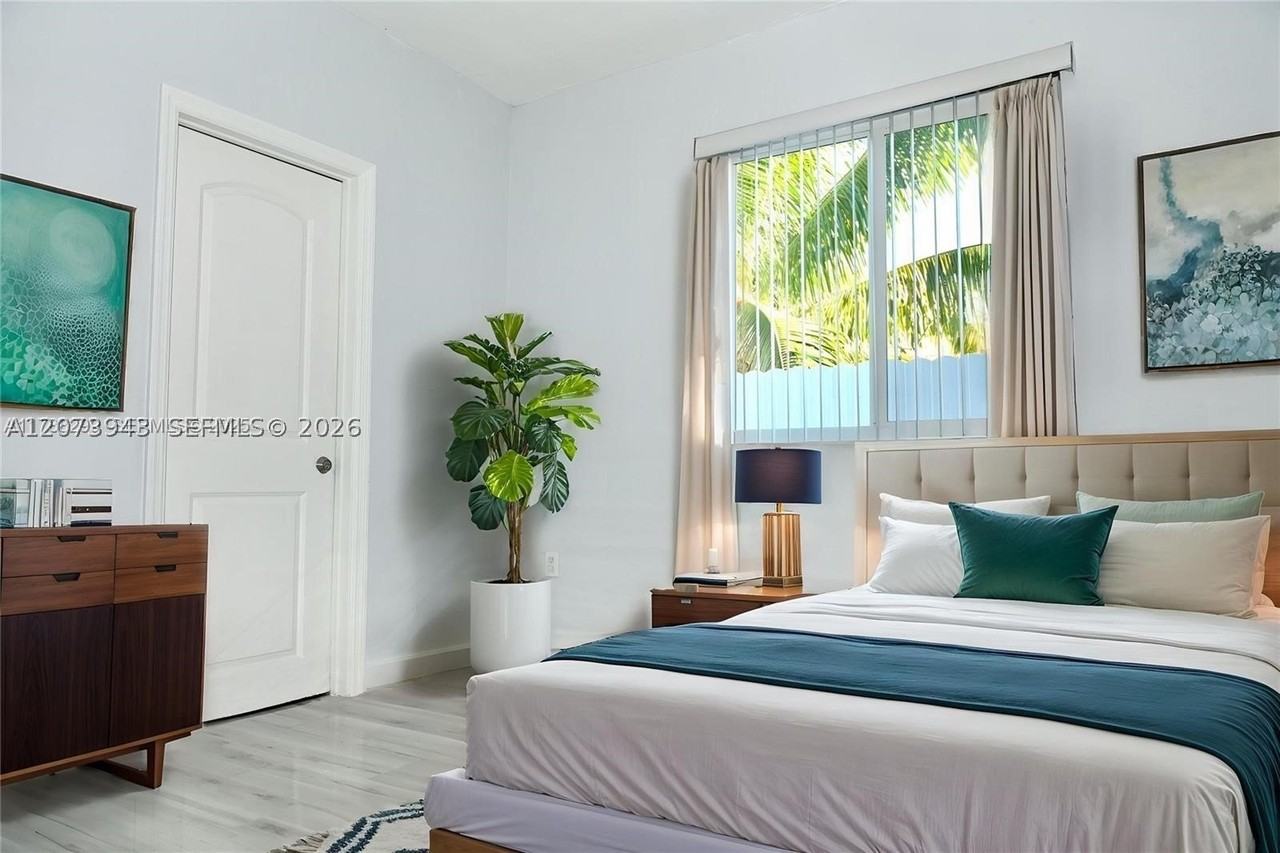 747 Nw 5th Ct - Photo 6 of 12