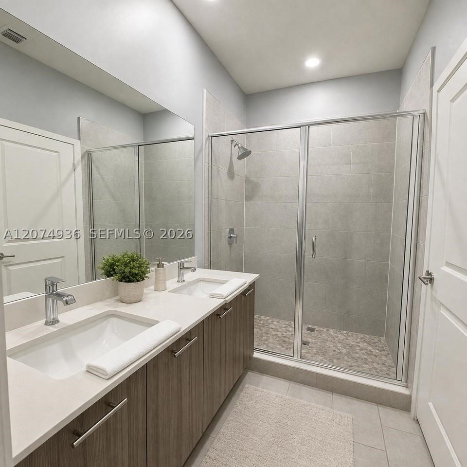4619 Nw 84th Ave - Photo 7 of 14