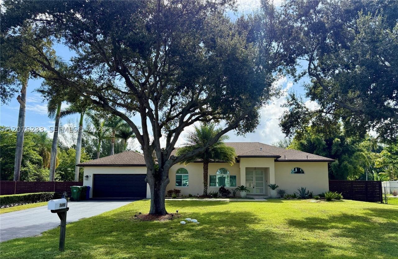 5600 Sw 199th Ave - Photo 4 of 50