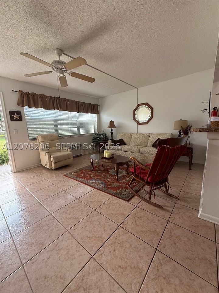 272 Camden L #272 - Photo 6 of 17