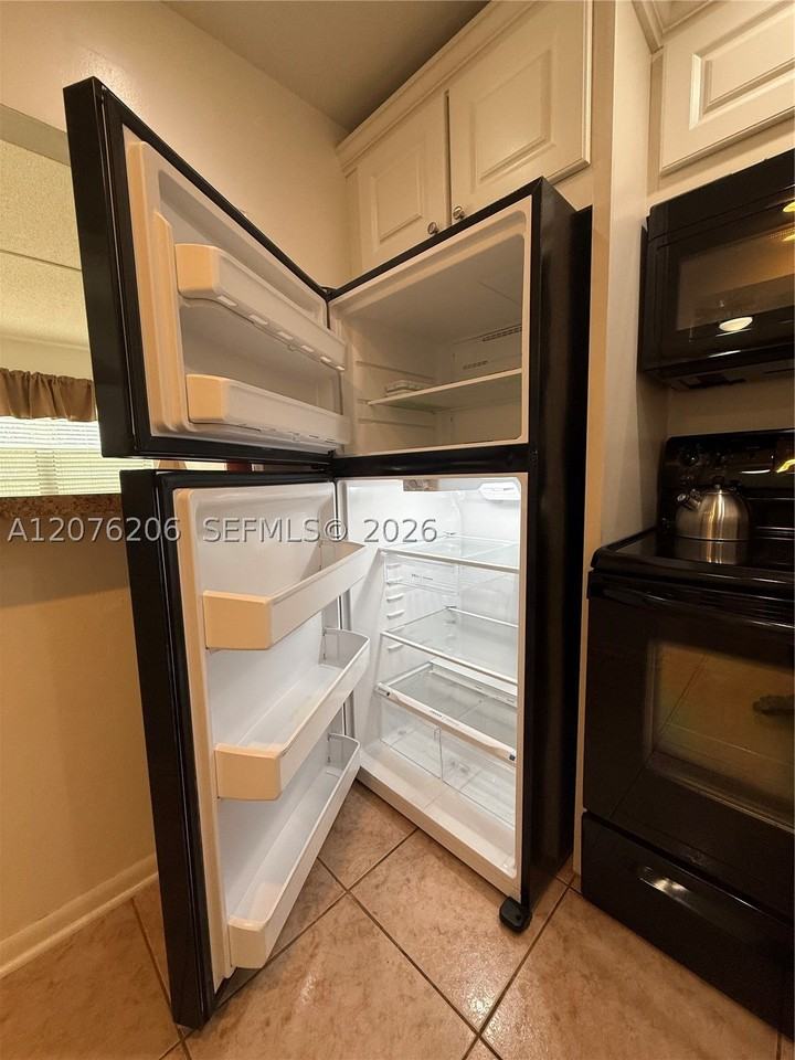 272 Camden L #272 - Photo 7 of 17
