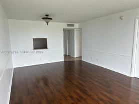 500 Executive Center Dr #3A - Photo 1 of 1