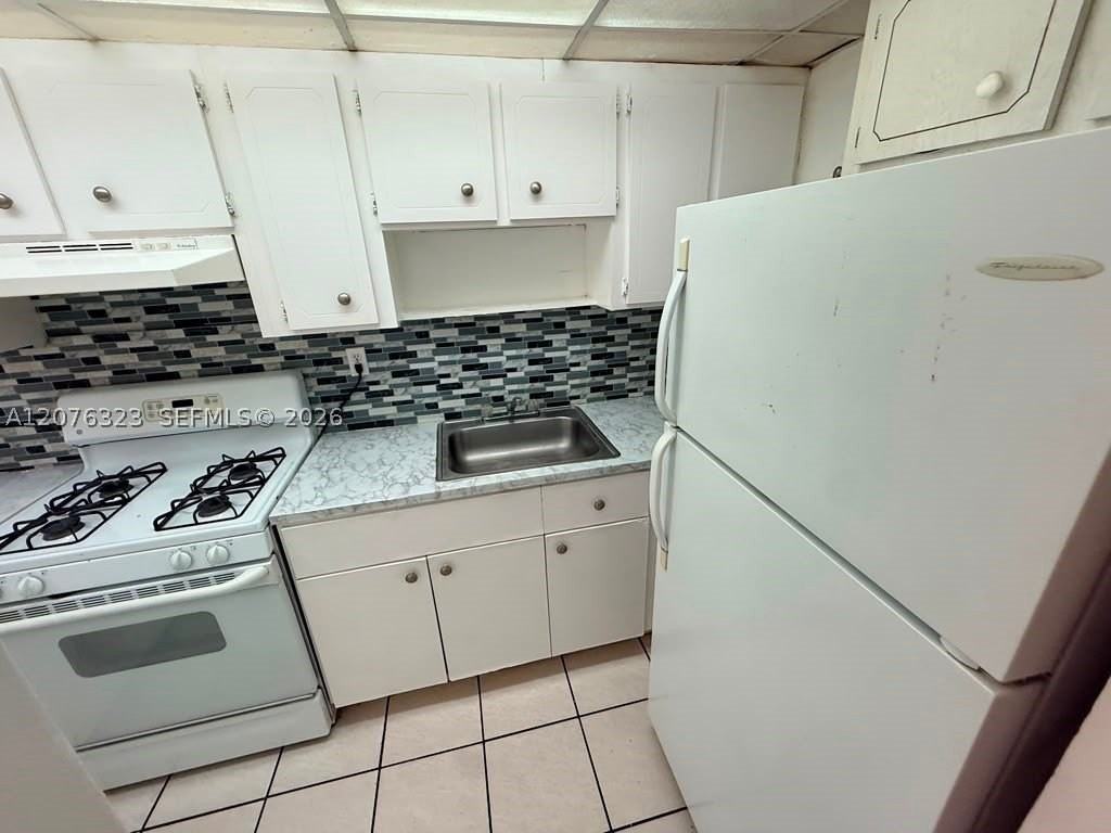 1300 W 47th Pl #216A - Photo 3 of 13