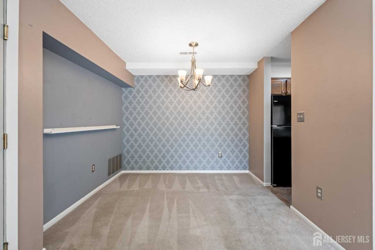 1306 Ravens Crest Dr - Photo 4 of 22