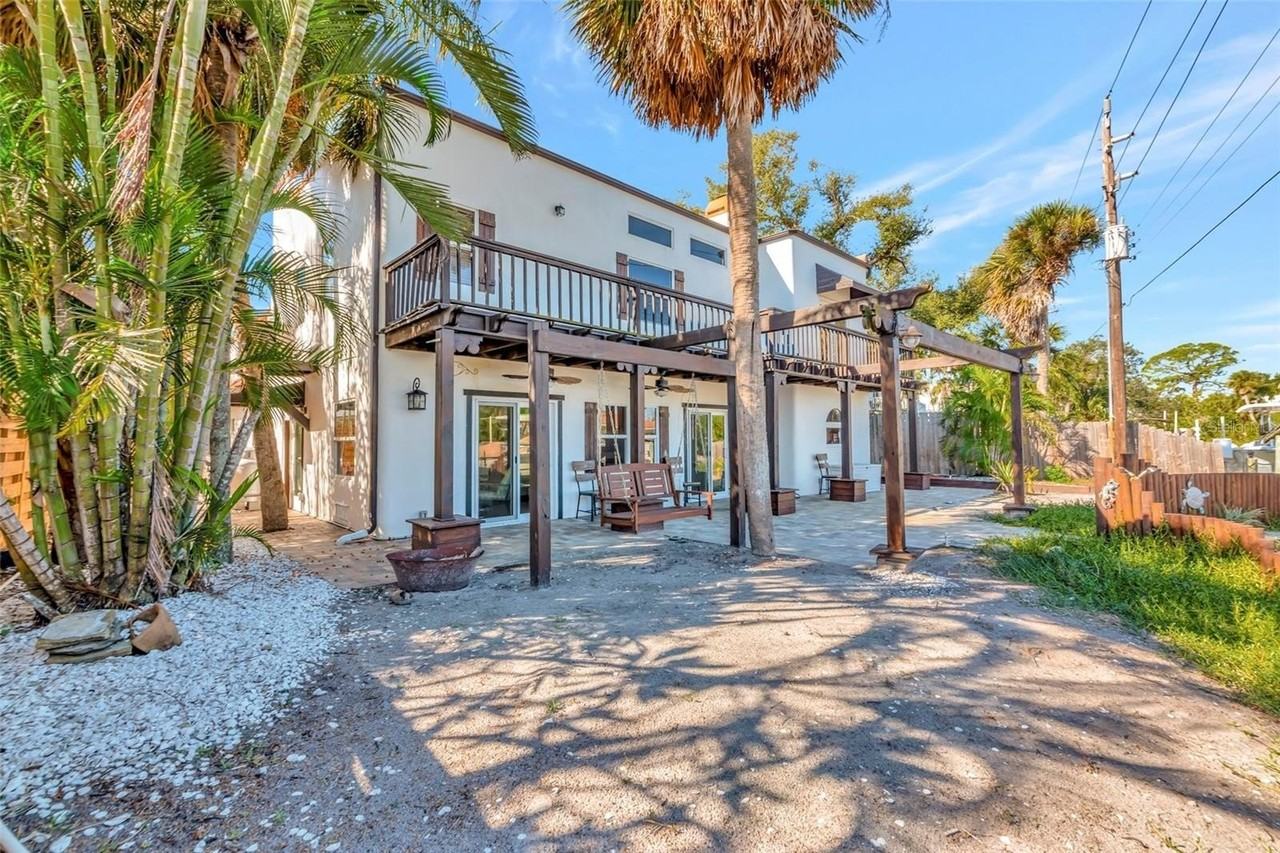 681 Avenida De Mayo - Photo 5 of 43