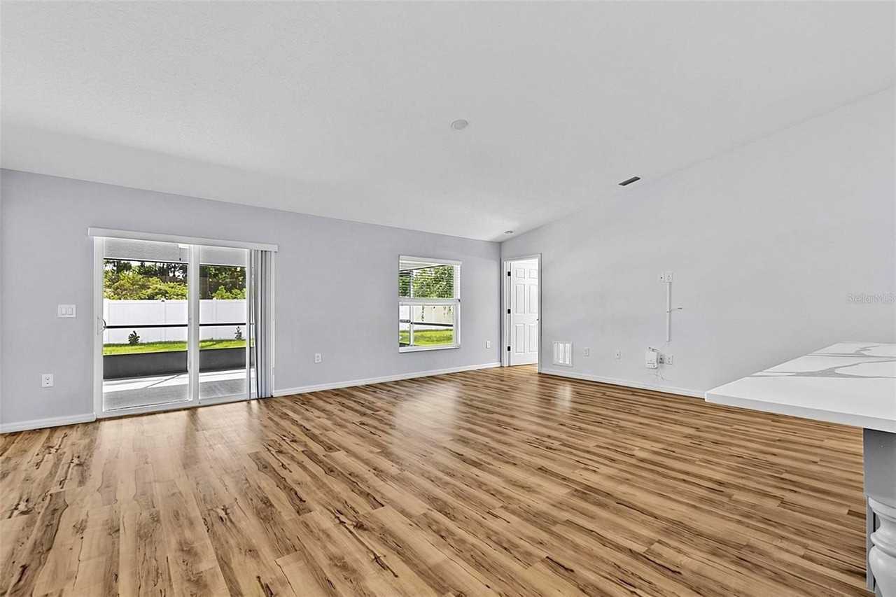 114 Secretary Trl - Photo 6 of 34