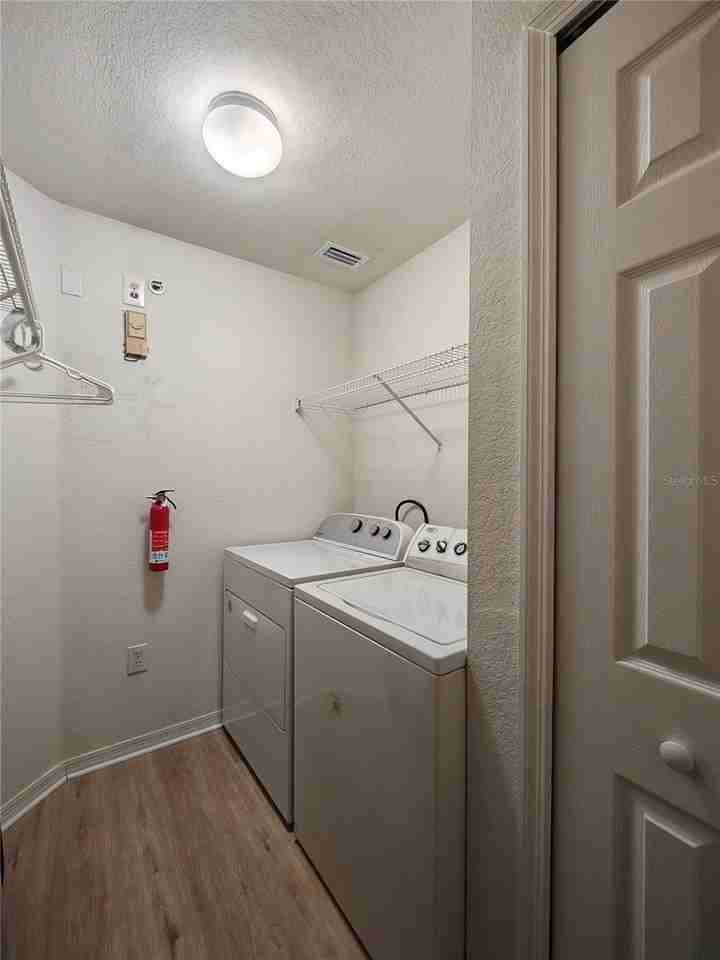 5471 Vineland Rd #7308 - Photo 5 of 12