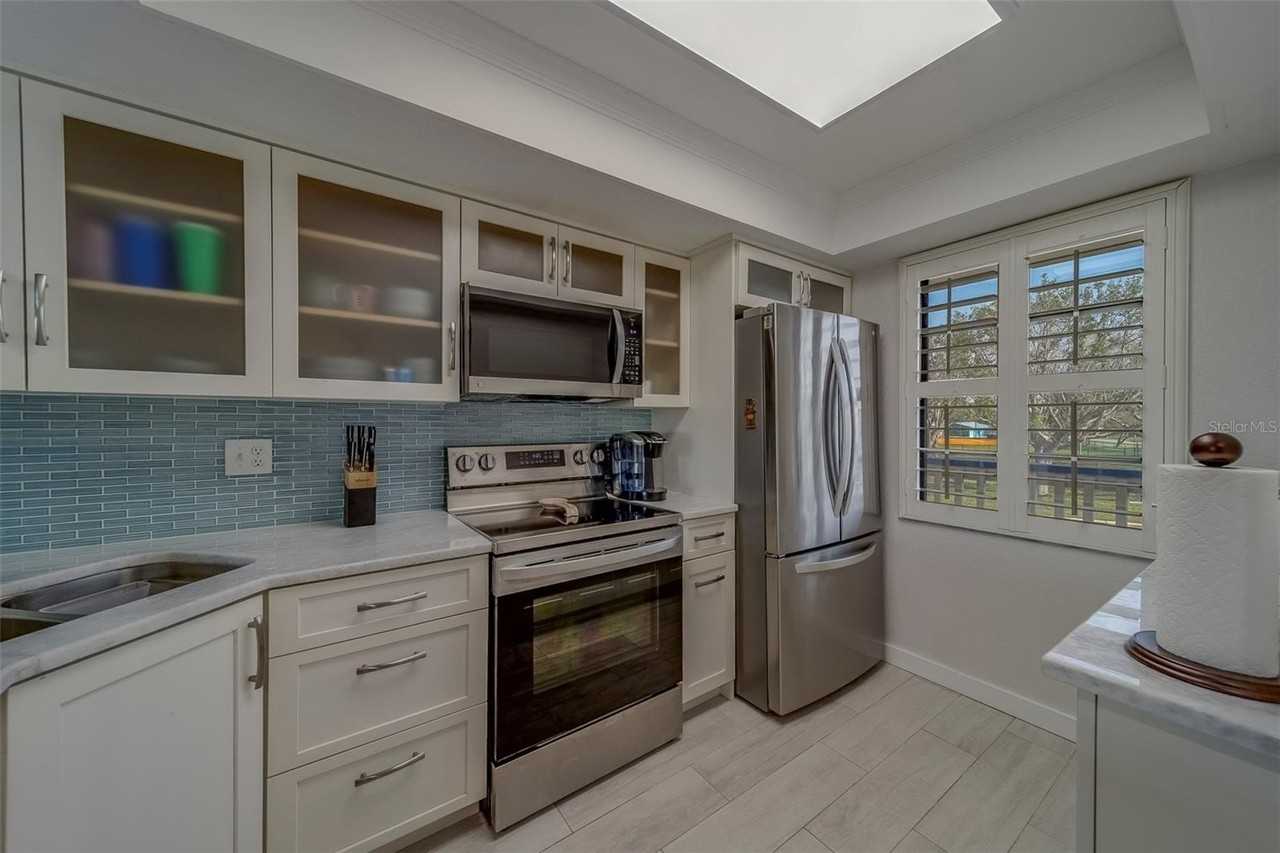 11650 Capri Cir S #105 - Photo 7 of 50