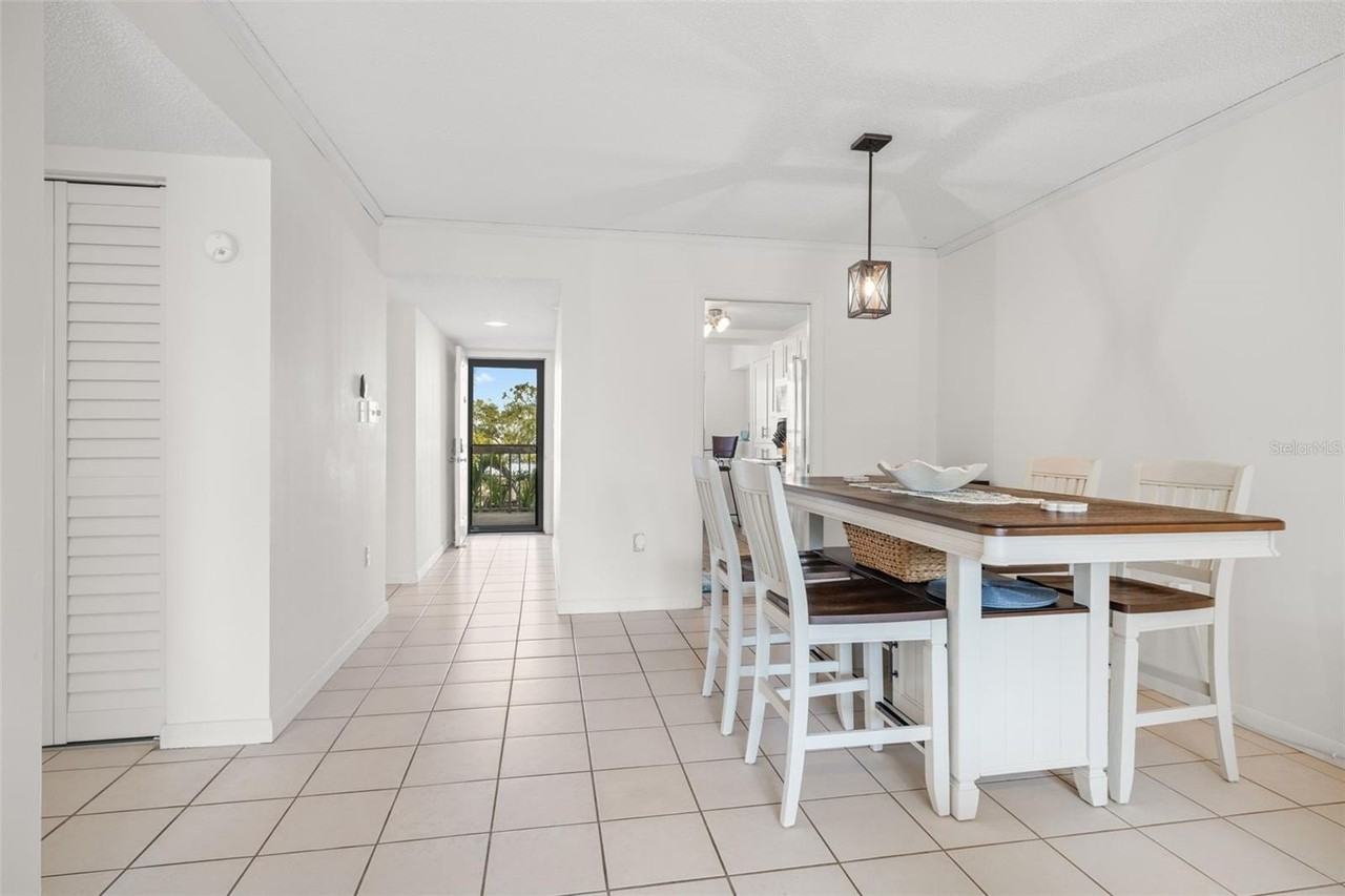 1316 Pasadena Ave S #204 - Photo 7 of 30