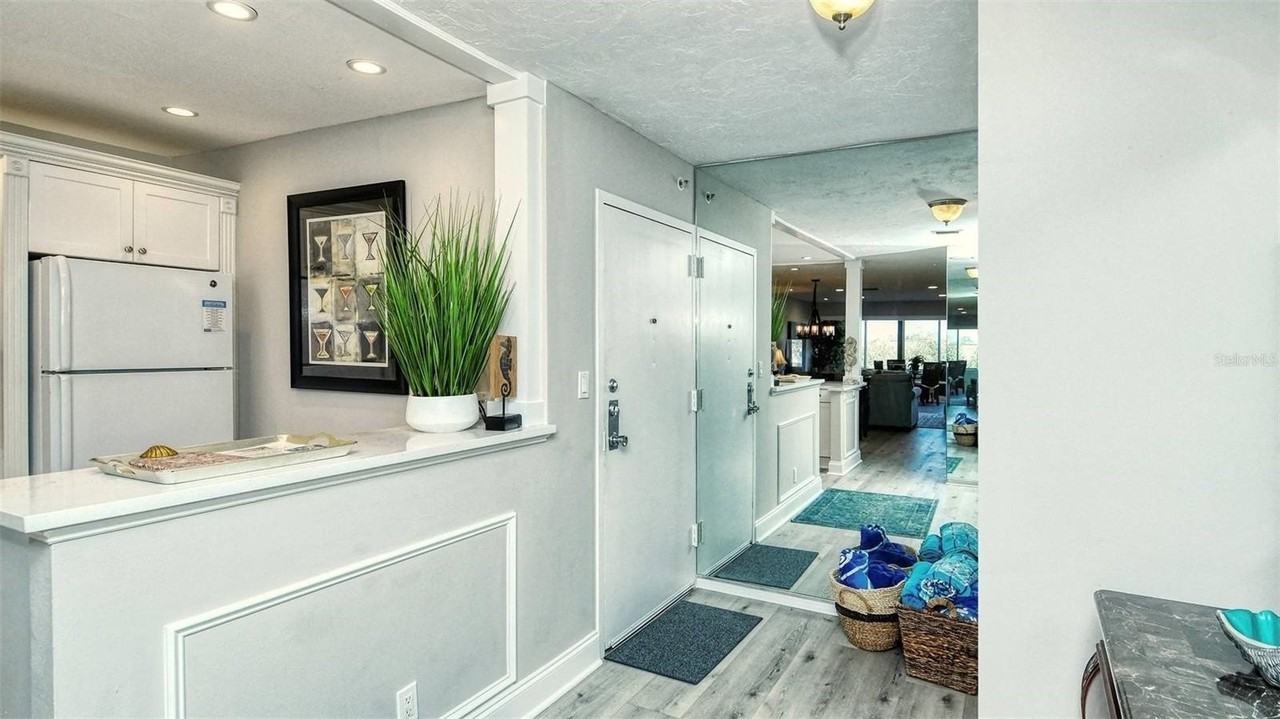 1255 E Peppertree Dr #305 - Photo 6 of 18