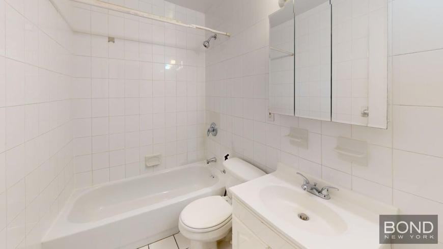 947 1st Ave - Photo 6 of 7