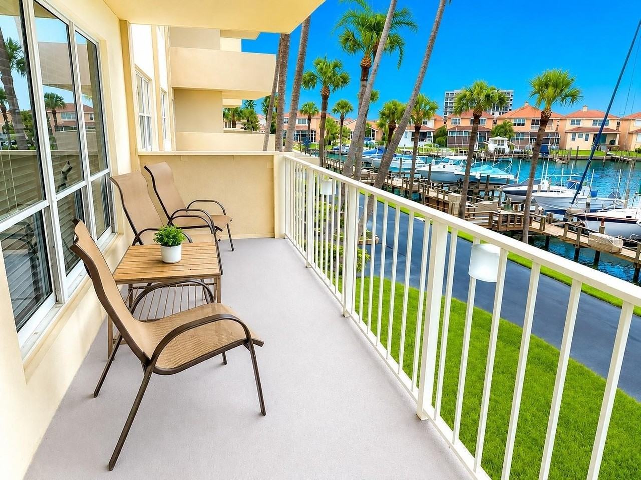 1621 Gulf Blvd #201 - Photo 4 of 21