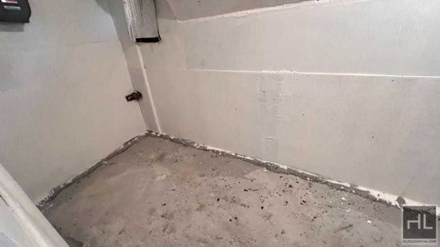 162 E 57th St - Photo 7 of 10