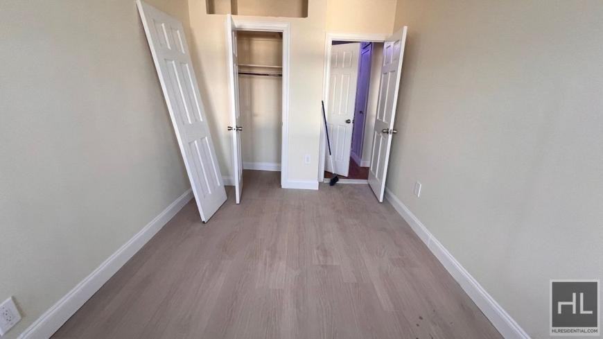 317 E 49th St - Photo 4 of 10